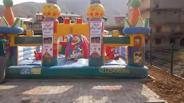 Şemdinli Kaymakamlığından Çok Amaçlı Çocuk Oyun Parkı
