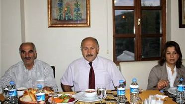 Belediye Başkanı Polat, Meclis Üyeleri ile İftarda Biraraya Geldi