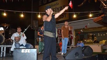 Kolu Kopan Muhittin'e Yardım Eli