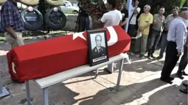 Öğretmen Pilot Hikmet Aral Son Yolculuğuna Uğurlandı
