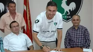 Denizlispor 3 Futbolcuyu Renklerine Bağladı