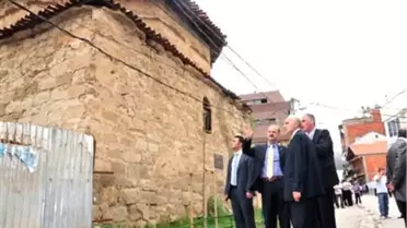 Mamak Belediyesi'nin Kosova'daki İftar Çadırı Büyük İlgi Görüyor