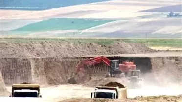 Reyhanlı Barajı'nın İnşaatı Devam Ediyor