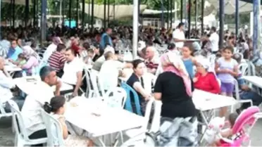 Kiraz Belediyesi'nin İftar Yemeğine Katılım Yoğun Oldu
