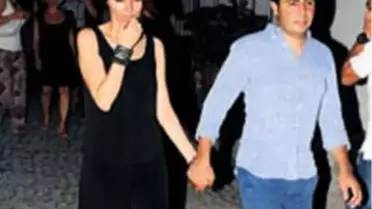 Şafak ve Eşi El Ele