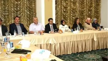 Vali Şahin'e Veda Yemeği