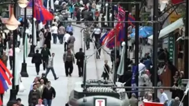 Cumhuriyet Caddesi, İstiklal Caddesi'ni Aratmıyor