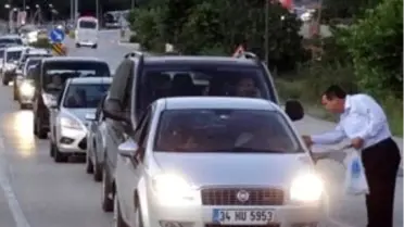 Son Sahuru Araç Kuyruğunda Yaptılar