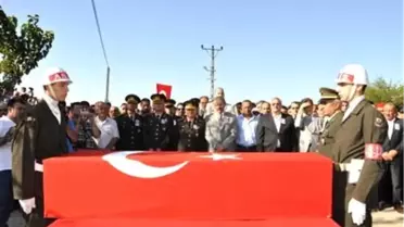 Şehit Uzman Çavuş Topal'ı 2 Bin Kişi Son Yolculğuna Uğurladı