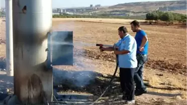 Reklam Panosunda Çıkan Yangın Paniğe Neden Oldu