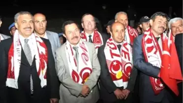 Zafer Haftası, Zafer Yürüyüşüyle Başladı