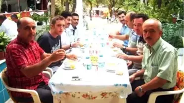 Burhaniye'de Müftü Ali Efe'ye Uğurlama Yemeği