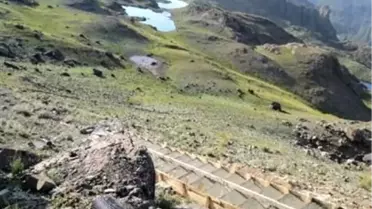 Saklı Cennete Beton Merdiven