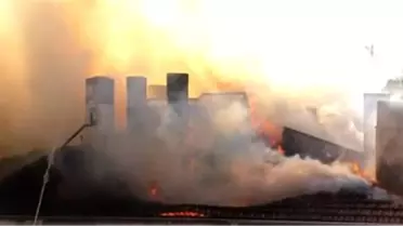 Baca Yangını Çatıyı Kül Etti