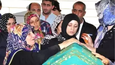 Kumburgaz'da Ölen Şener Karataş Son Yolculuğuna Uğurlandı