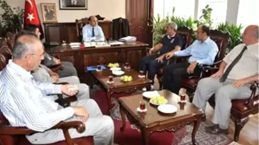 Adıyamanlılar Vakfından, Vali Mahmut Demirtaş'a Ziyaret