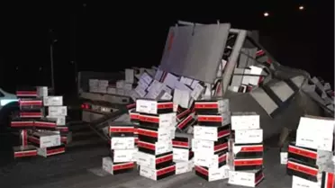 Kendilerine Çarpan Tır Şoförüne Saldırdılar