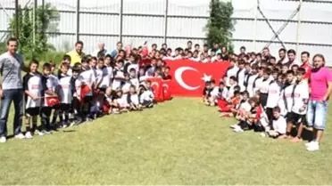 Manisaspor Futbol Okulları Yaz Dönemi Törenle Bitti