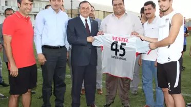 MHP'den Manisaspor'a Destek Ziyareti