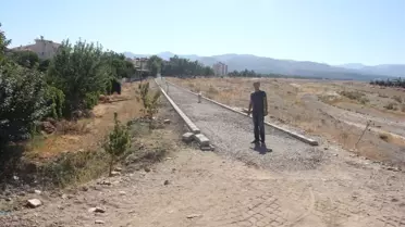 Karınca Deresi Kenarına Yaya Yolu