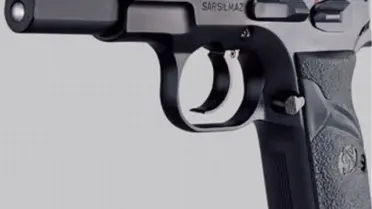 Kekik Toplarken Kendi Silahından Çıkan Kurşunla Yaralandı