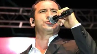 Ferhat Göçer ve Funda Arar Sivas'ta Sahne Aldı