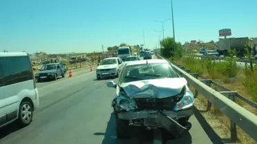 Manavgat'ta Trafik Kazası: 1 Ölü, 8 Yaralı