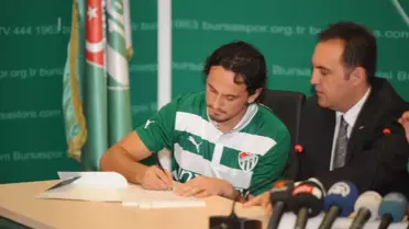 Tuncay Şanlı İmzayı Attı, Belluschi Tanıtıldı