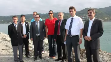 Havaalanı Pistinde Yüzme Yarışı Yapılacak