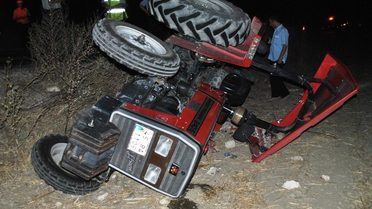 Sındırgı'da Traktör Devrildi: 1 Ölü