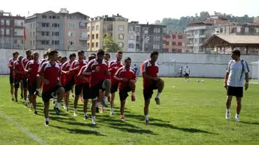 Kaymakam Demir'den Ünyespor'a 'Tatlı' Ziyaret