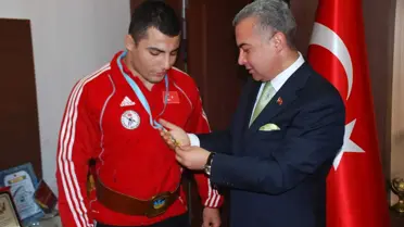 Şampiyondan Kaymakam Turan'a Ziyaret