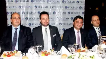 'Ekonomik Büyüme 2013'te Devam Eder'