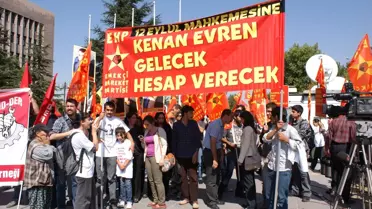 12 Eylül Davası Öncesi Protesto