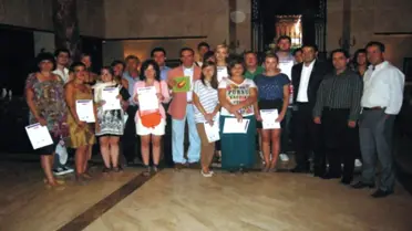 Katılımcı Gençlerin Sertifikalarını Çavdarhisar Kaymakamı Verdi