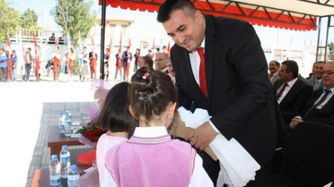 Ağrı'da İlköğretim Haftası Kutlamaları