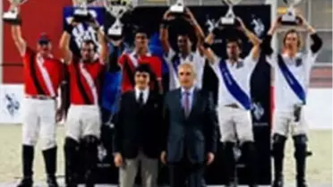 Polo Club'tan İlginç Defile!