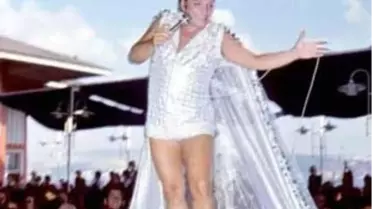 Huysuz'a 'Zeki Müren Gay miydi' Sorusu