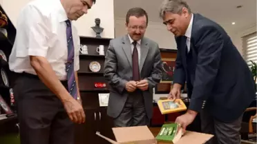 Aa'dan Antalya Emniyeti'ne Kitap Desteği