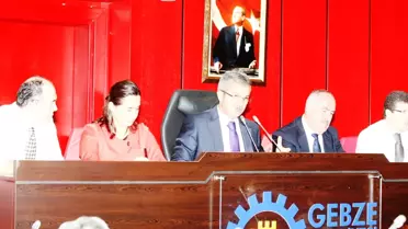 Başkan Köşker Çarşı Esnafını Dinledi