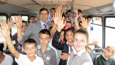 Başkan Aygün, Öğrencilerle Okul Servisinde Bir Araya Geldi