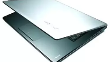 Uygun Fiyata Ultra Taşınabilir: Lenovo Ideapad S400