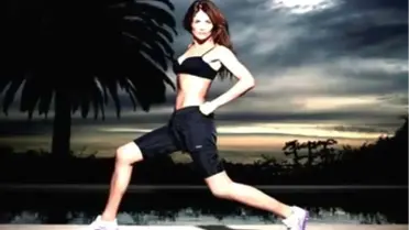 Miranda Kerr ve Helena Christensen Reebok Realflex'i Seçti!