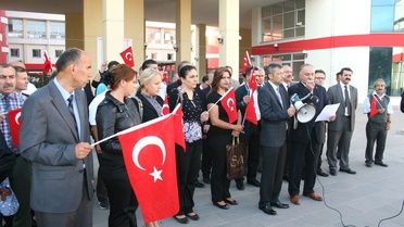 Düzce'de Memurlardan Terör Olaylarına Tepki