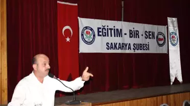 Eğitim-Bir-Sen Sakarya Şubesi İl Divan Kurulunu Yaptı