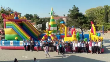 Enez'li Öğrenciler, Stresini Oyun Parkı'nda Attı