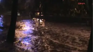 Salihli'de Sağanak Yağmur