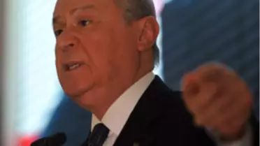 MHP Lideri Bahçeli: 'Top Atana Gül Atmamız Akla ve Mantığa İhanettir'