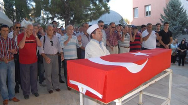 Ölen Pilot Son Yolculuğuna Uğurlandı