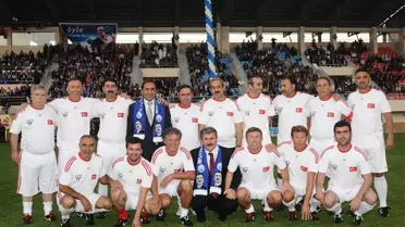 Muhsin Yazıcıoğlu Spor Tesisleri Şöhretler Maçıyla Açıldı